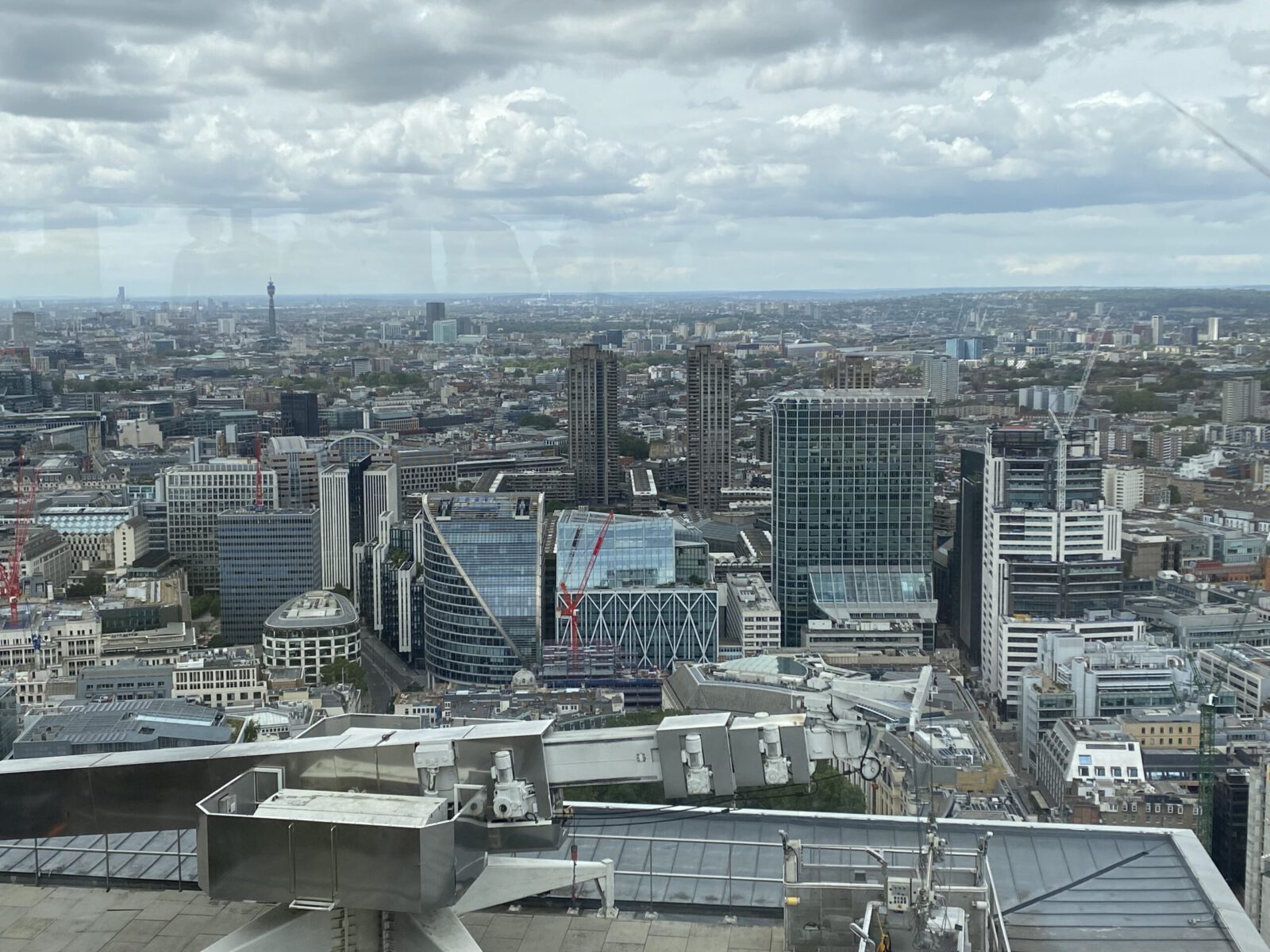 Duck, & Waffle, at, the, 40th, floor, in, the, Salesforce, Tower, Liverpool, Street, offers, a, unique, dining, experience, with, breathtaking, views, of, London’s, skyline. Located, high, above, the, city, the, restaurant, provides, a, stunning, backdrop, for, its, inventive, menu. Known, for, its, signature, dish, the, Duck, & Waffle, a, crispy, duck, leg, served, with, a, waffle, and, maple, syrup, the, restaurant, also, features, a, variety, of, modern, British, dishes, that, highlight, seasonal, ingredients. Guests, can, enjoy, both, savory, and, sweet, options, in, a, stylish, and, contemporary, setting. Whether, for, breakfast, brunch, lunch, or, dinner, Duck, & Waffle, provides, a, memorable, culinary, experience, complemented, by, its, exceptional, views, and, vibrant, atmosphere.