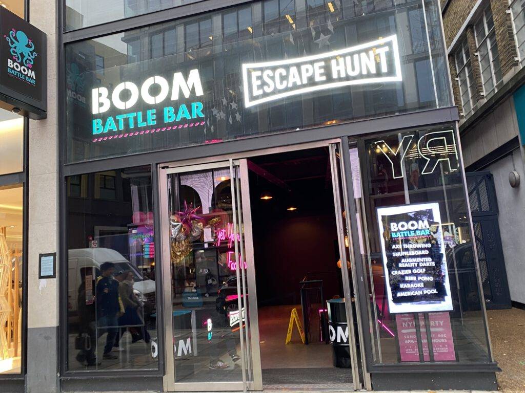 HELLO LONDON BOOM BATTLE BAR OXFORD STREET MissWidjaja