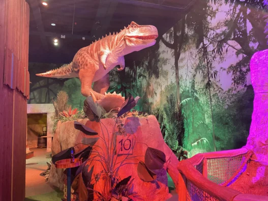 Volcano_Falls_Adventure_Golf_Milton_Keynes