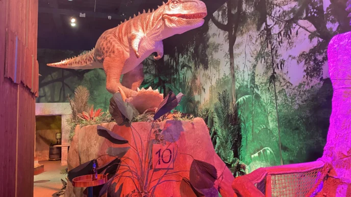 Volcano_Falls_Adventure_Golf_Milton_Keynes