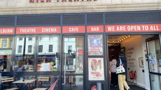 shanghai_dolls_kiln_theatre